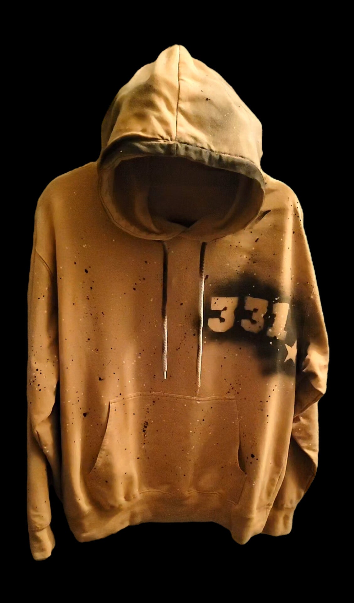 331 star spray hoodie